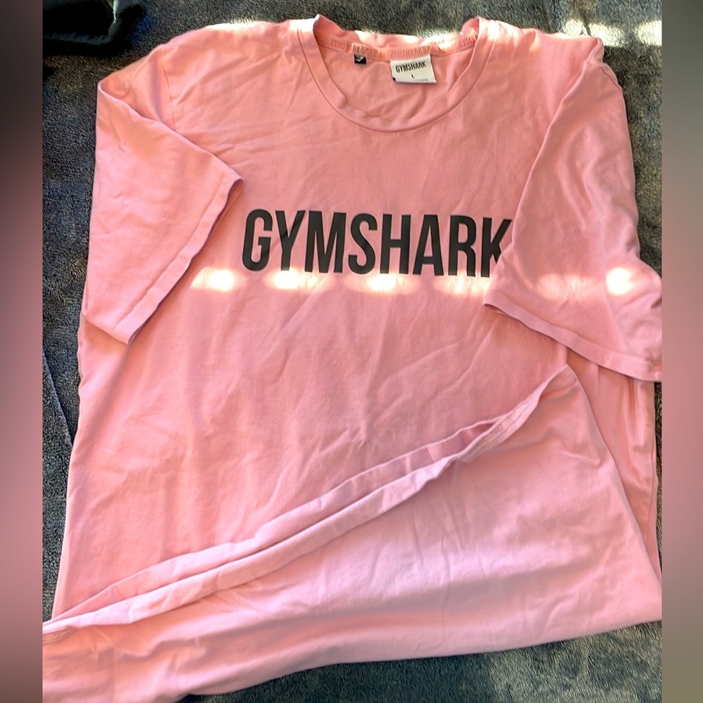 Women’s gymshark tee